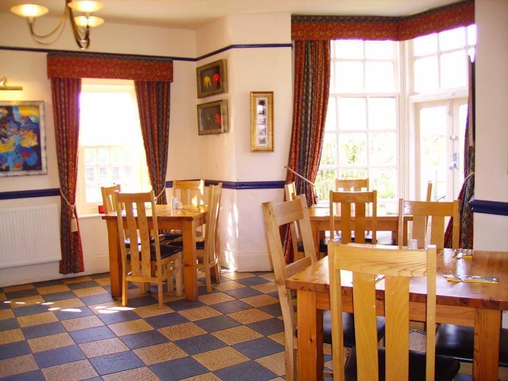 The Bell Inn Frampton on Severn Exteriör bild